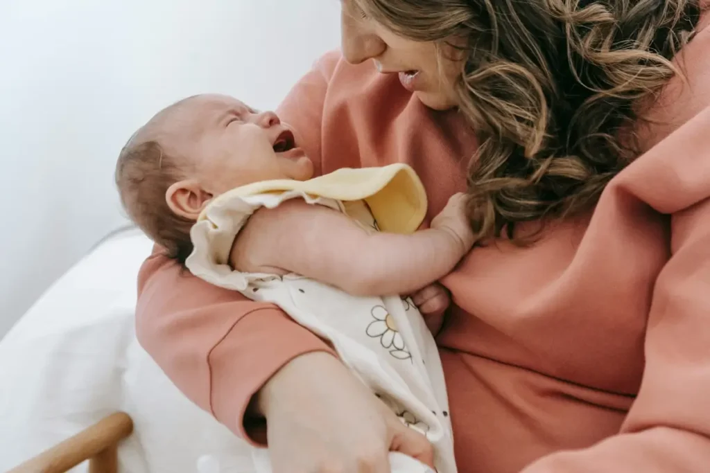 bébé ne tient pas 3h entre les biberons