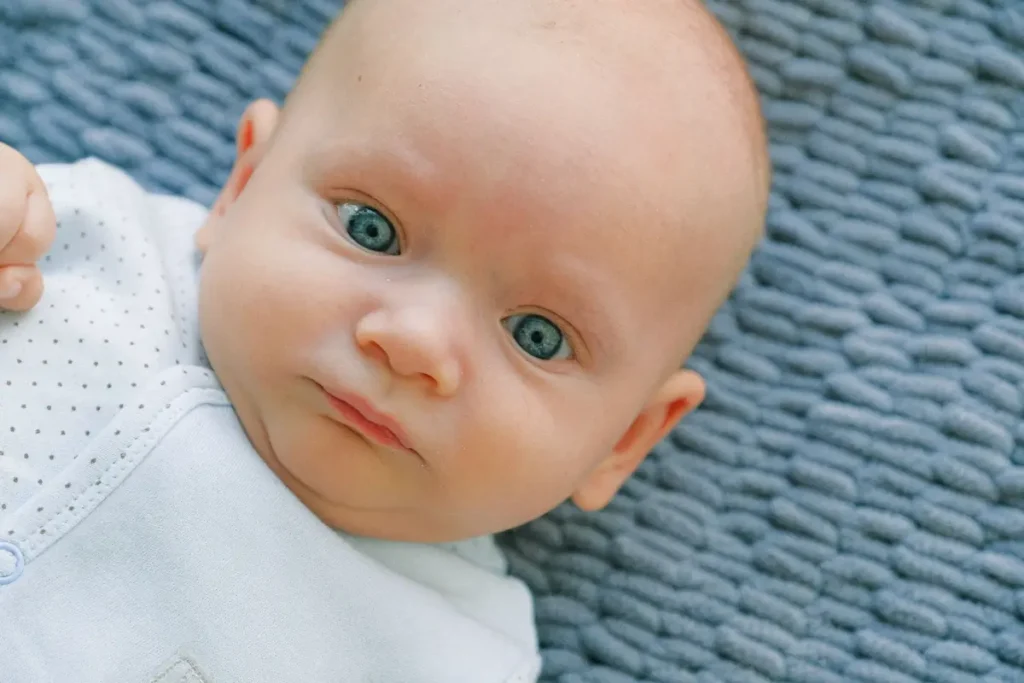 eveil bebe de 6 mois : nos conseils